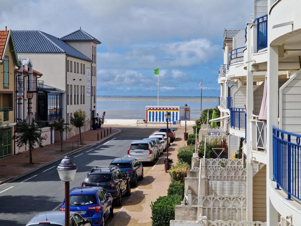 Chatelaillon-Plage Centre-Ville: Apt 4 Pers, Balcon, Parking, Piscine, Wifi - Fr-1-706-21 エクステリア 写真